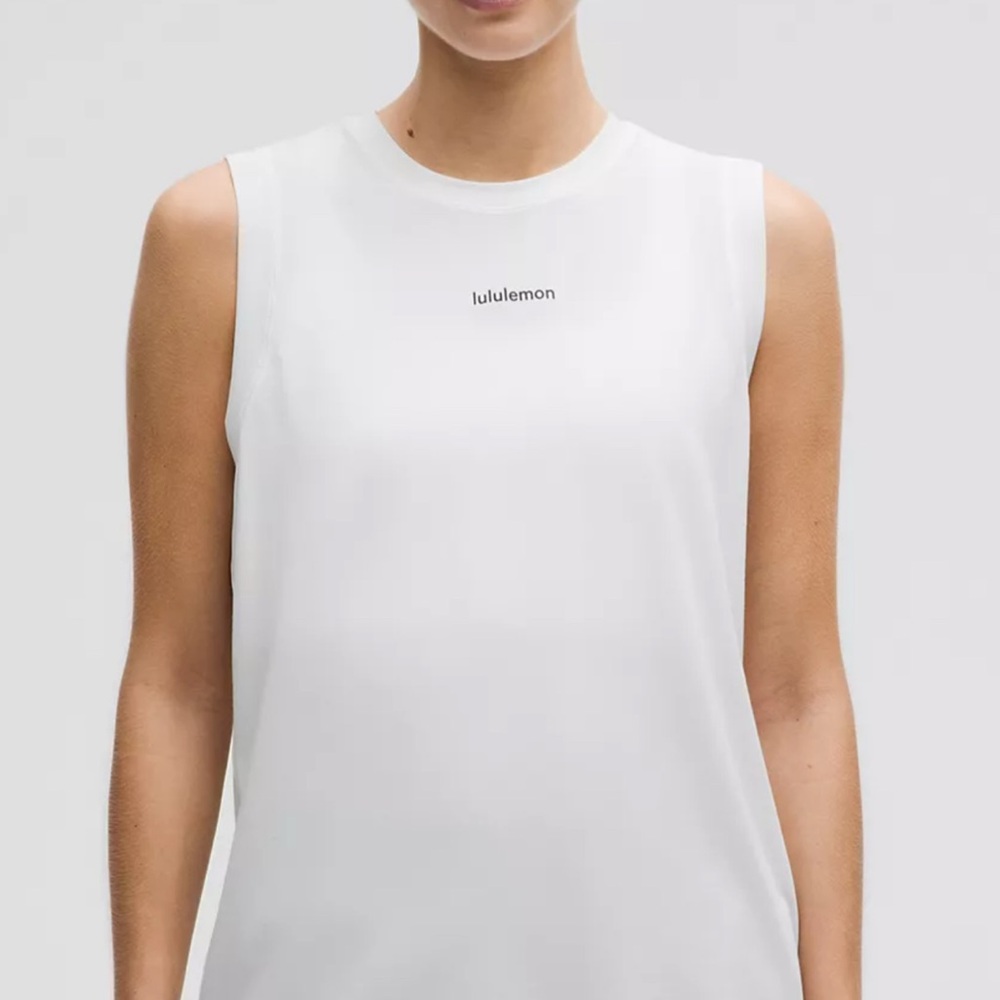 NWT!! lululemon athletica Women's White Sleeveless Top